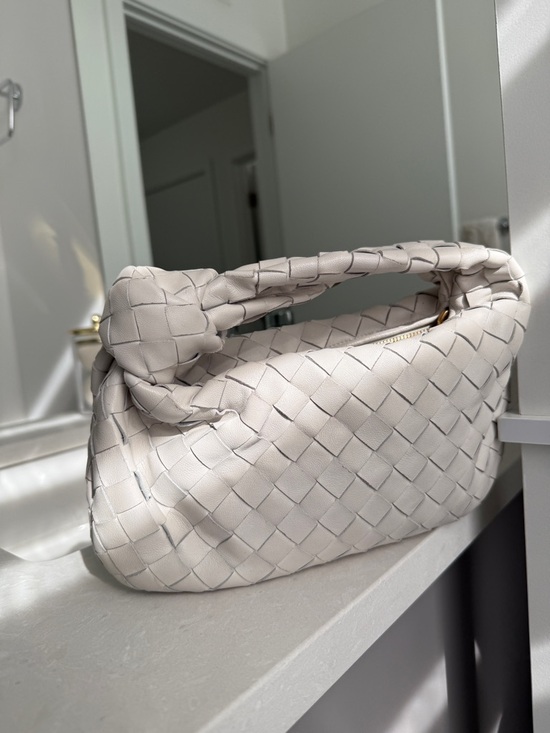 Bottega Veneta Handbags - Bottega Veneta Padded Intrecciato Knot Shoulder Bag — Ivory Beige
